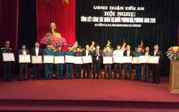 Hội nghị Tổng kết nhiệm vụ quân sự, quốc phòng địa phương năm 2015